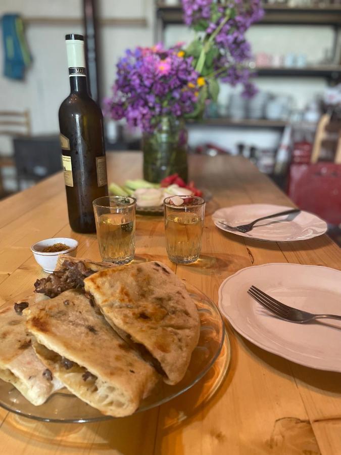 Gunter Guest House Adishi Екстер'єр фото